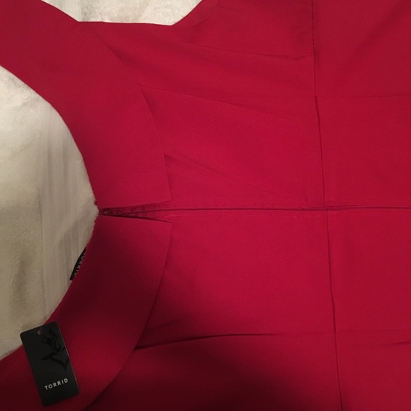 Torrid off shoulder pencil dress - Picture 3 of 5
